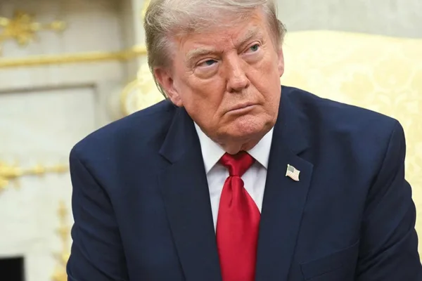 Trump reverses Hormuz fee plan, opts for Gulf investment deals