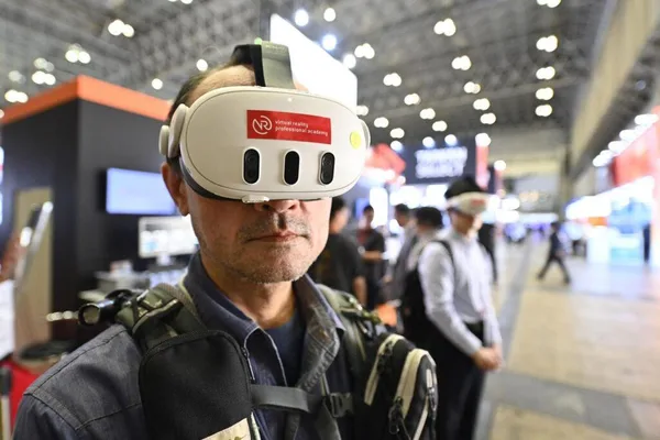Japan invests $2.3 trillion to boost innovation engine