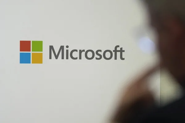 Swiss government seeks to reduce Microsoft dependency, exploring open-source alternatives