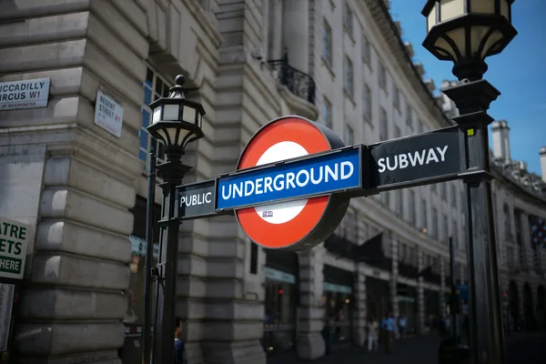 Microsoft tech powers real-time London Underground tracking