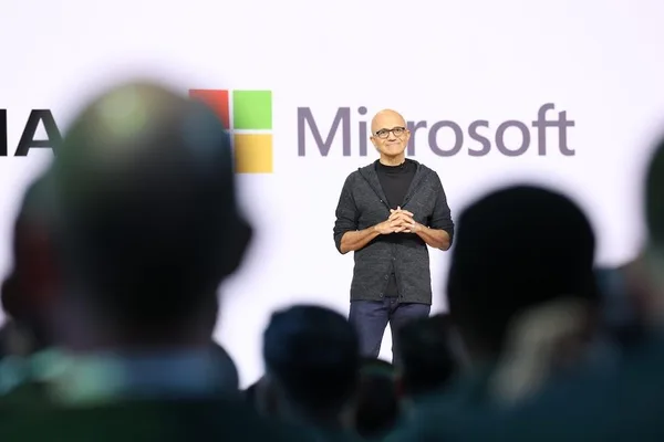 Microsoft 推出自有 AI 模型、芯片以减少对 OpenAI 的依赖