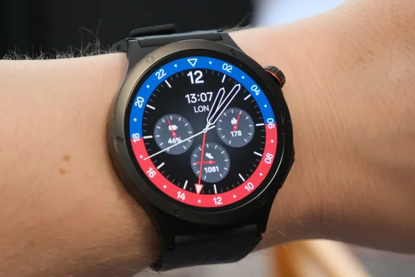 Oppo Watch X3 review: Long battery life and versatile features