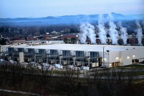 Google AI Growth Outpacing Grid Decarbonization, Report Says