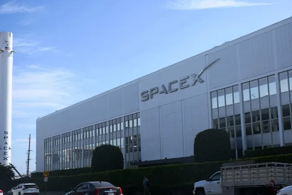 SpaceX IPO可能筹集750亿美元，打破纪录