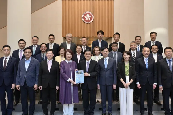 香港公布五年规划，与国家发展接轨