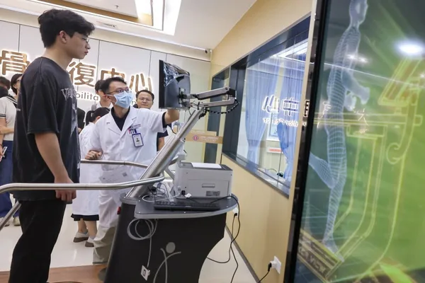CUHK launches first cross-border clinical trial center in Nansha
