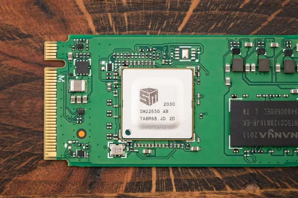 New FROST attack spies on browsing via SSD activity through browser API
