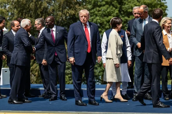 G7 Leaders' Hot Mic Banter Covers Smoking, Sports, and Greenland