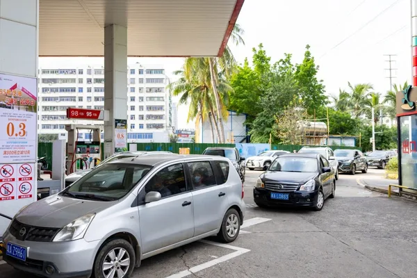 China's Hainan province bans petrol cars by 2030, boosts EV infrastructure