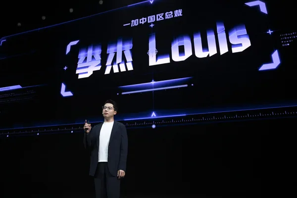 OnePlus launches Ace 6 Pro gaming phone with Dimensity 9500 and 165Hz display