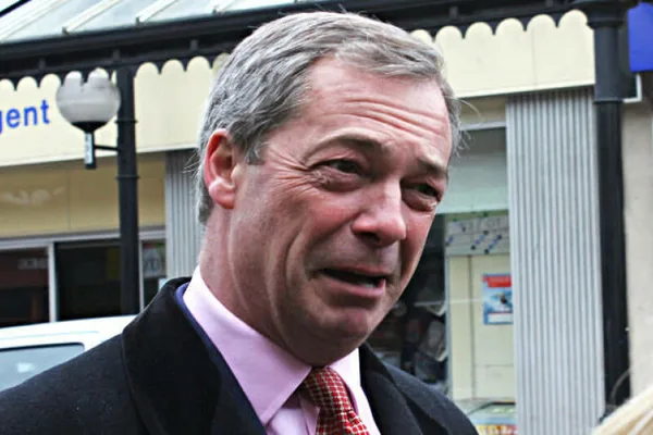 Experts doubt Farage's claims of Russian phone hacking