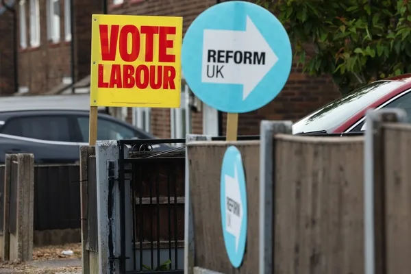 UK grooming gangs scandal intensifies Labour Party's political woes
