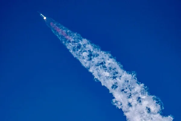 SpaceX launches Starship V3 amid fuel crisis, raising environmental concerns