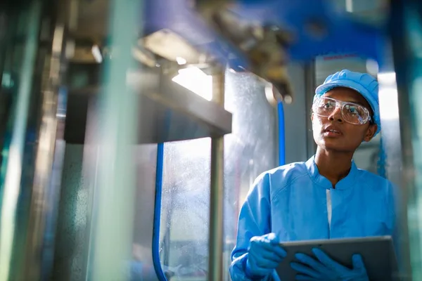 Edge computing and AI transform manufacturing with real-time data processing