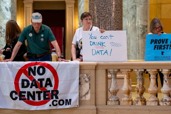 Americans strongly oppose AI data centers near homes, poll finds