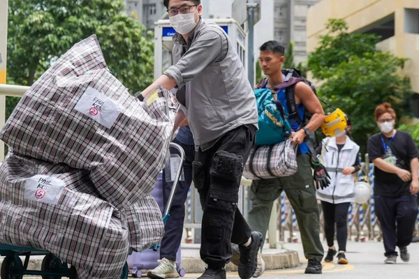 香港银行更换火灾受损现金给居民
