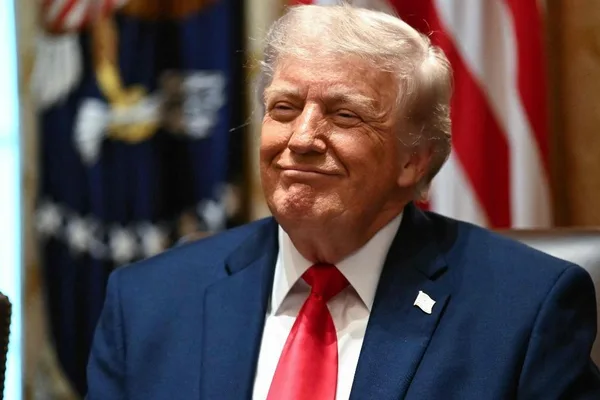Trump's AI push meets conservative backlash over safety concerns