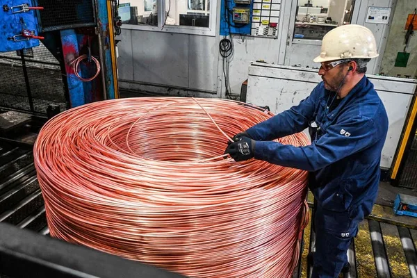 Copper prices surge, driving manufacturers to substitute aluminum