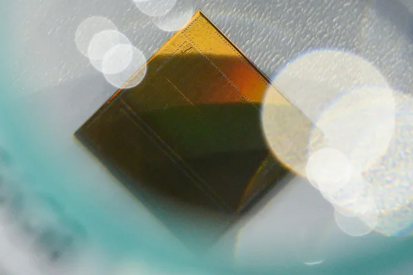 SK hynix, TetraMem debut experimental energy-efficient AI edge chip