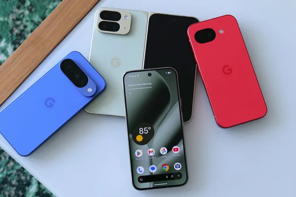 Google Pixel phones differ internationally in SIM and cellular support
