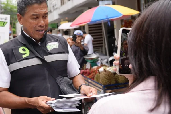 Bangkok's 'Hulk' Governor Seeks Re-election Amidst City Challenges
