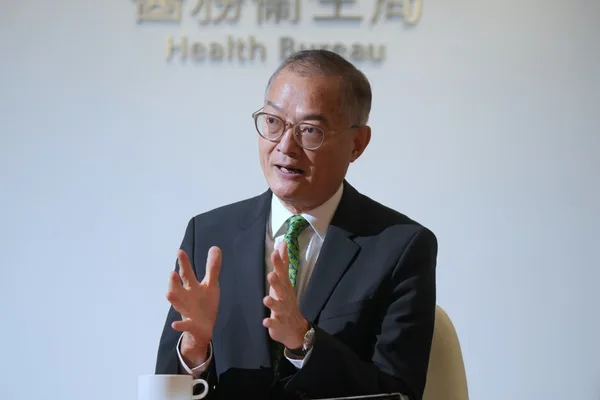 Hong Kong seeks foreign doctors to fill specialist gaps without threatening local jobs