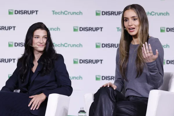 Phoebe Gates' AI shopping app Phia accused of fake affiliate sales