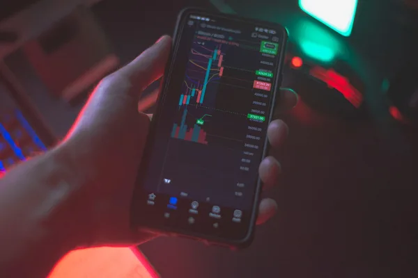 AI IPOs Spark Debate on Innovation and Talent
