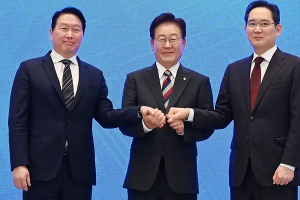 South Korea launches AI megaprojects to boost chipmaking and data centers