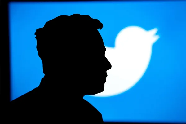法官批准 150 万美元的 SEC-马斯克协议，涉及 Twitter 投资，并引用公众评判