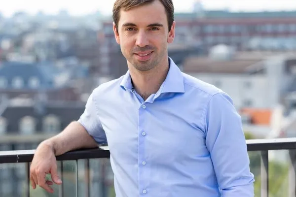 Booking.com leverages AI for competitive analysis, executive reveals