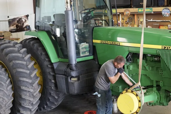 John Deere 达成反垄断和解协议，赋予农民更广泛的维修权