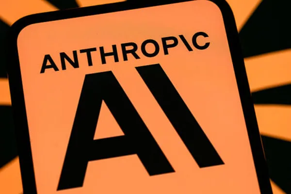 Anthropic指控阿里巴巴大规模窃取AI，目标是Claude · 跟踪3个来源