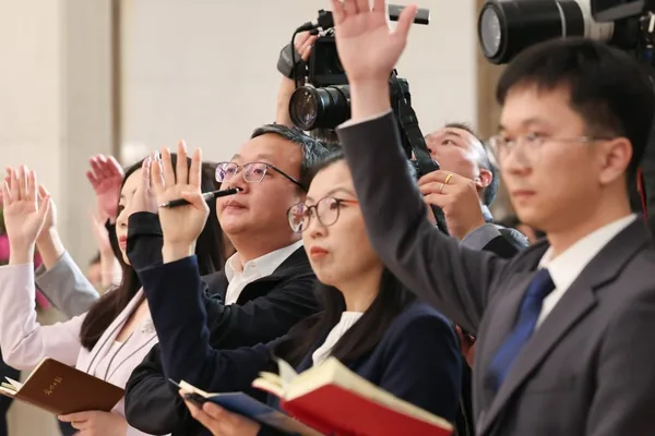 印度在寻求签证互惠措施之际，正就允许中国记者返回进行谈判