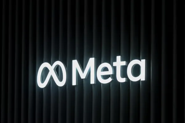 Meta's AI Hardware Moves Spark Market Drop, Wall Street Urges Calm