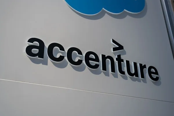 Accenture pilots humanoid robots for warehouse efficiency and safety