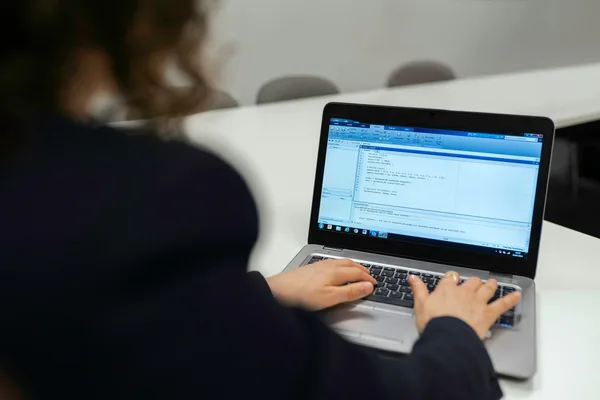 Anthropic's Claude AI integrates with Microsoft 365, offering new productivity features