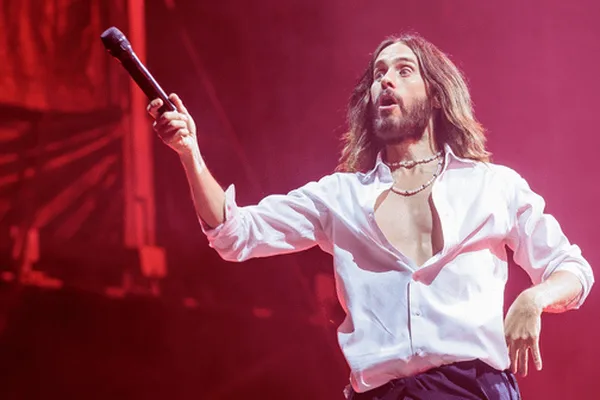Sam Altman 与 Jared Leto 的乐队合作，推广 Worldcoin 眼球扫描