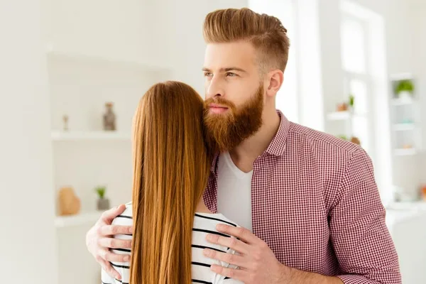 Psychologist identifies two signs of 'fake love' in relationships