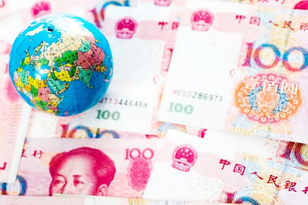Overseas firms favor yuan for cross-border trade: Bank of China poll