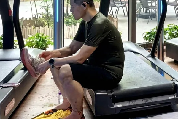 Chinese gym terminates membership over body odour complaints