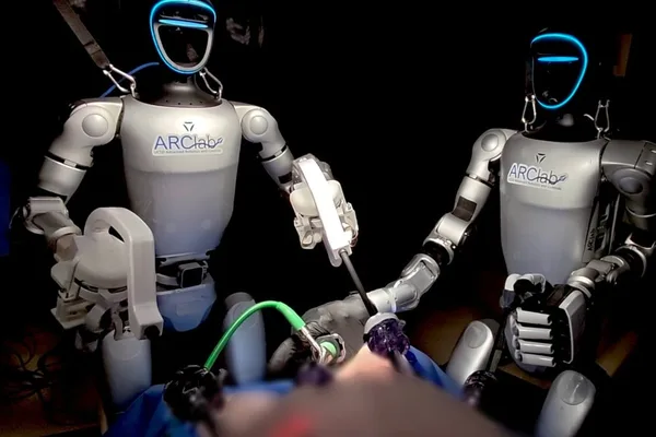 Chinese humanoid robot performs keyhole surgery under remote US control