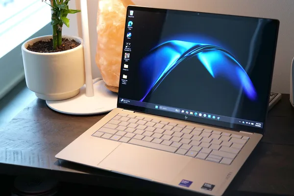 HP OmniBook Ultra 14 评测：HP 多年来最好的超便携笔记本