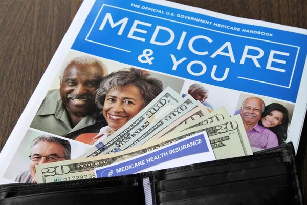 参议院民主党人提议为传统Medicare设定5000美元的自付费用上限