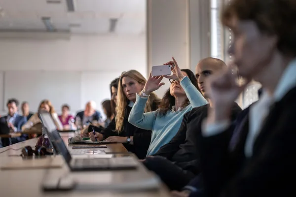 Anthropic offers free Claude AI access to US K-12 teachers