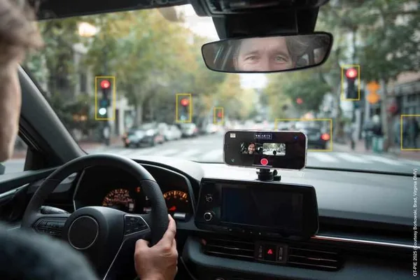 Sapios startup wins Gold Edison Award for AI-powered driving test system
