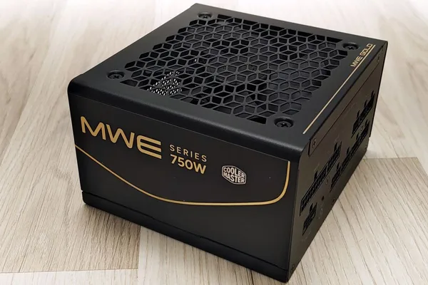 Cooler Master MWE Gold 750 V4 PSU 提供经认证的金牌效率和 ATX 3.1 合规性