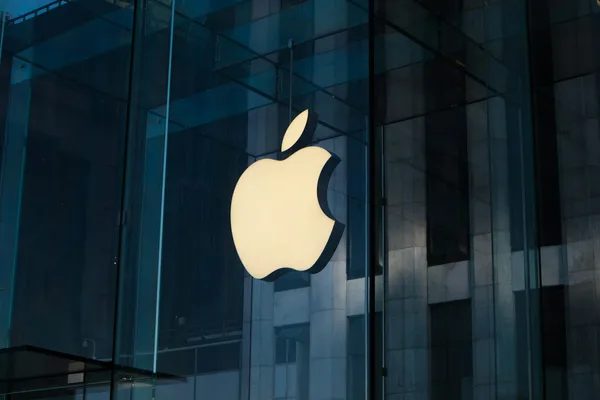 Apple's Hide My Email feature has a year-long vulnerability exposing real emails