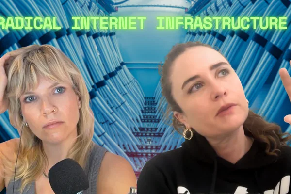学者 Britt Paris 主张社区控制的互联网基础设施