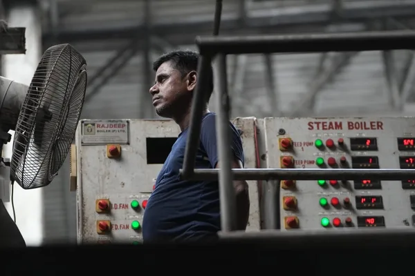 India's manufacturing growth can leverage both Japan and China, not choose between them